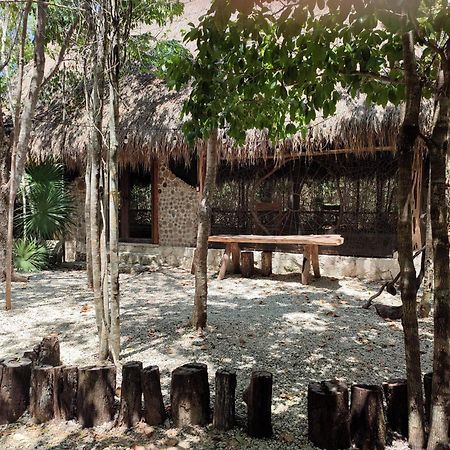 Aldea Maya-Ha Cabanas Con Cenotes Puerto Morelos Exterior foto
